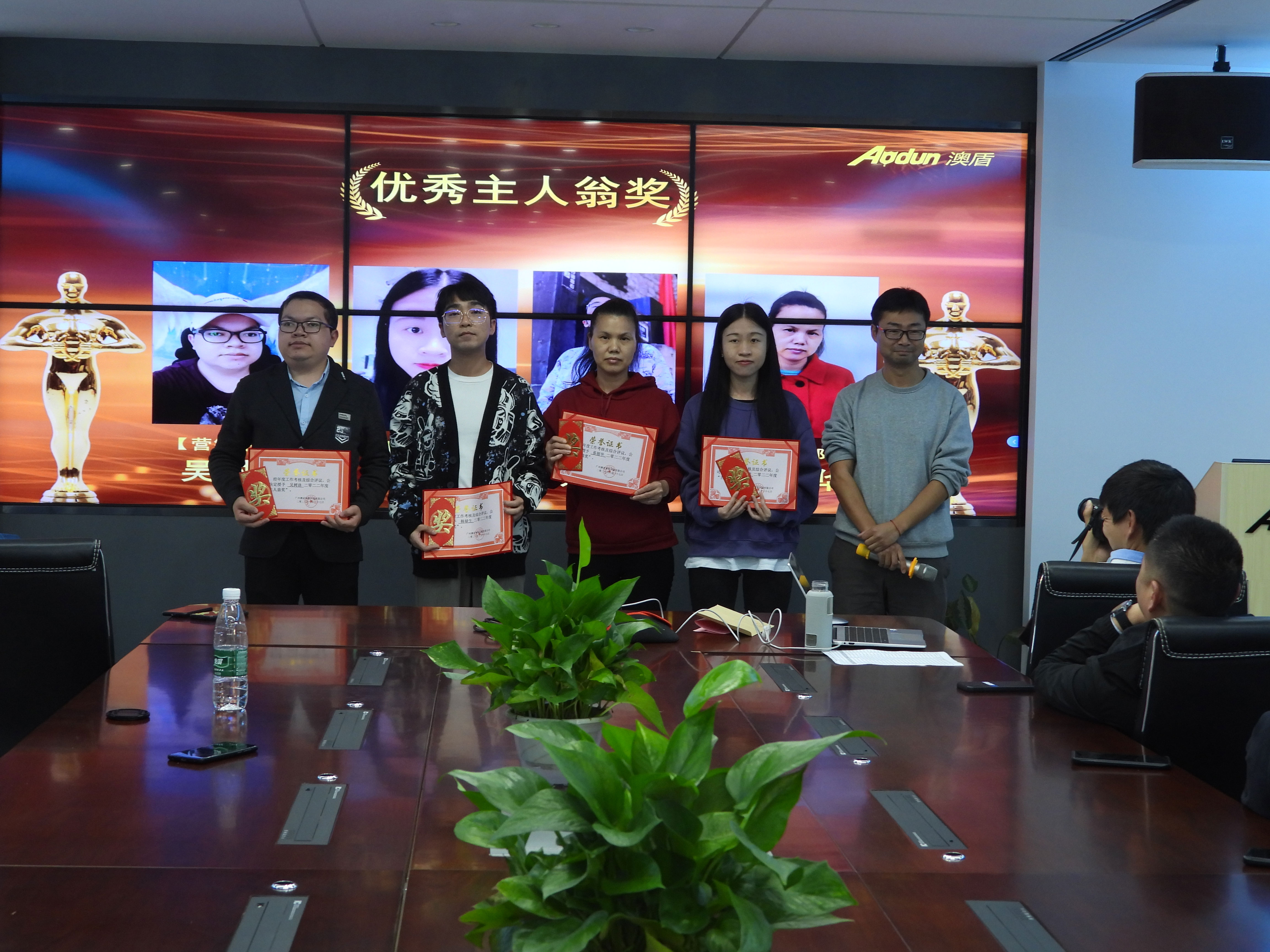 4848d2f068de10f4f9596e93f7da2881.jpg 13.jpg